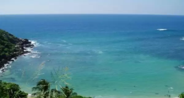 Zicatela en Puerto Escondido, famosa por sus olas enormes y amaneceres m�gicos frente al Pac�fico.