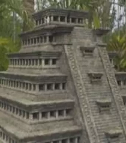 Piramide-azteca-Cozumel