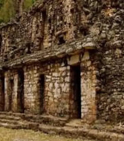 Zona-Arqueologica-Yaxchila