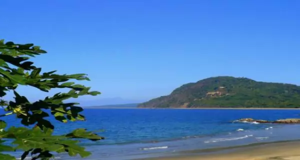La Costa del Pac�fico mexicana combina playas perfectas, surf y tradiciones ancestrales.