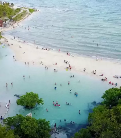 Playa Punta Esmeralda