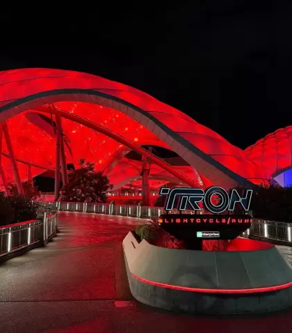 Tron Lightcycle Run promete adrenalina en Magic Kingdom