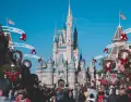 Disney tambi�n ofrece experiencias exclusivas para adultos: gastronom�a, vida nocturna, tours y relax m�s all� de los parques.