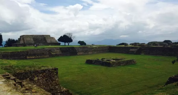 Las estelas de Los Danzantes son uno de los conjuntos escult�ricos m�s emblem�ticos del sitio