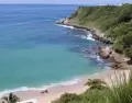 Carrizalillo ofrece una bah�a protegida ideal para nadar y descansar.