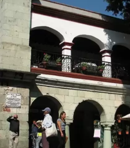 El Z�calo concentra la vida social del centro hist�rico.