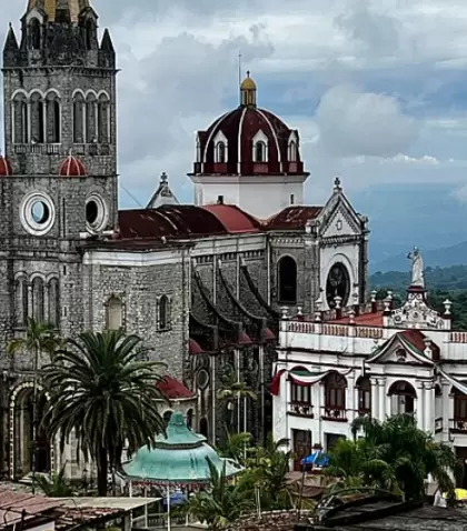 Cuetzalan combina sierra, neblina y tradiciones vivas.