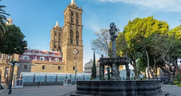 El centro hist�rico de Puebla concentra siglos de historia y arquitectura colonial.
