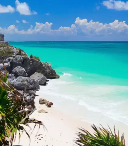 El Caribe mexicano es un destino ideal para disfrutar la playa y descansar.