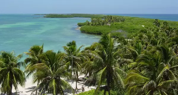 Isla Contoy es un santuario natural con acceso controlado.
