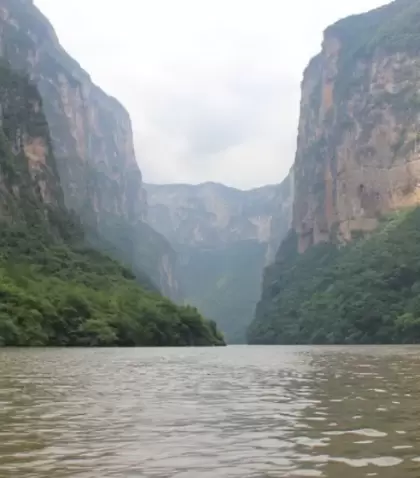 Lugares cerca de San Crist�bal como el Ca��n del Sumidero en Chiapas.