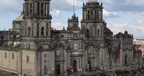 Catedral Metropolitana, coraz�n hist�rico de la ciudad.