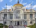 Viajar barato en M�xico recorriendo el centro hist�rico a pie.