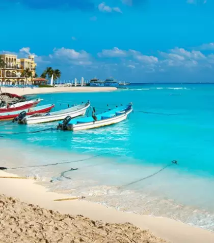 En Yucat�n, las playas combinan aguas tranquilas y paisajes abiertos, ideales para disfrutar del mar con calma y sin apuro.