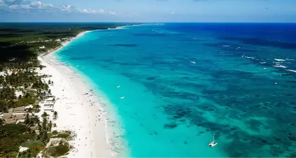 Tramos de arena blanca y aguas turquesa, perfectos para un d�a de descanso.