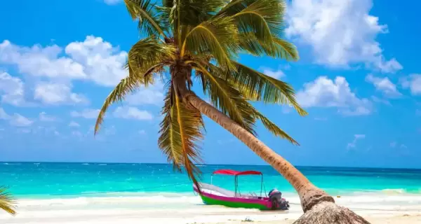 Las mejores playas de la Riviera Maya con arena blanca y mar turquesa.