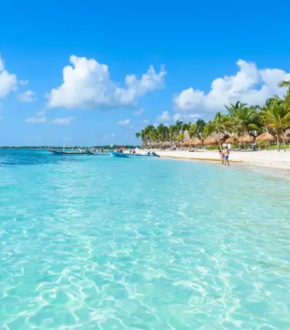 Riviera Maya imperdible con playa caribe�a y mar turquesa.