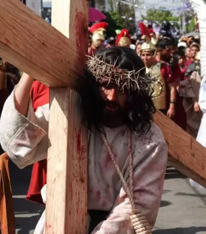 Representaci�n de la Pasi�n de Cristo durante el viacrucis en semana santa.