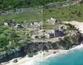 Cu�nto cuesta viajar a Tulum con vista de la zona arqueol�gica frente al mar Caribe.