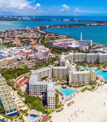 D�nde hospedarse en Canc�n con vista de la zona hotelera y hoteles frente al mar Caribe.
