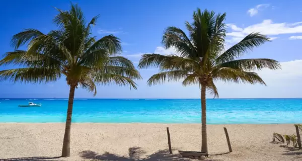 En Tulum, el ritmo se desacelera: sin prisas, el destino se revela en su forma m�s aut�ntica.