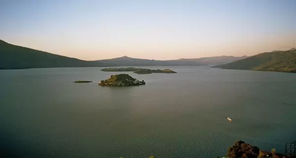 El Lago de P�tzcuaro y los paisajes tradicionales hacen de Michoac�n un destino imperdible.