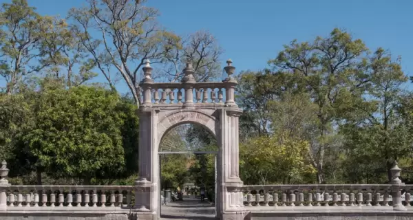 Aguascalientes imperdible: el Jard�n de San Marcos y su entorno urbano en el Baj�o.