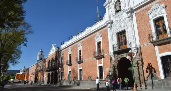Pasear por el centro hist�rico de Tlaxcala es viajar entre historia y tradici�n.