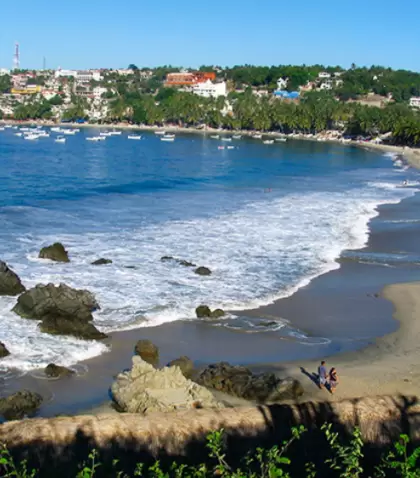 Sol, arena y mar sin gastar de m�s: as� se disfruta Puerto Escondido al m�ximo.