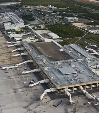Desde Aeropuerto Internacional de Canc�n hacia la Riviera Maya, hay opciones de transporte econ�mico para empezar el viaje sin gastar de m�s.