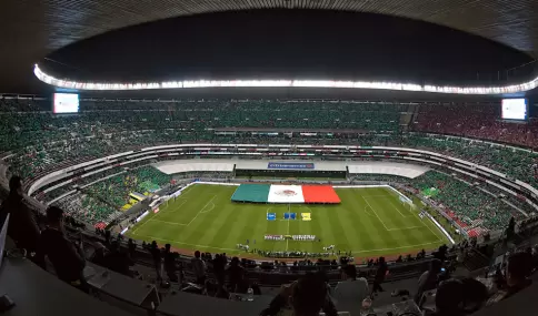 En Estadio Azteca, vivir un partido de Selecci�n de M�xico permite sumarse a una de las experiencias m�s intensas del pa�s.