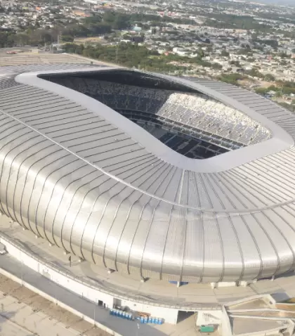 En Estadio BBVA, sede de la Copa Mundial de la FIFA 2026, la energ�a del f�tbol se vive con intensidad en un escenario moderno y vibrante.