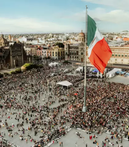 En M�xico, las plazas se llenan de gente durante la Copa Mundial de la FIFA 2026, donde cada partido se vive como una celebraci�n colectiva.