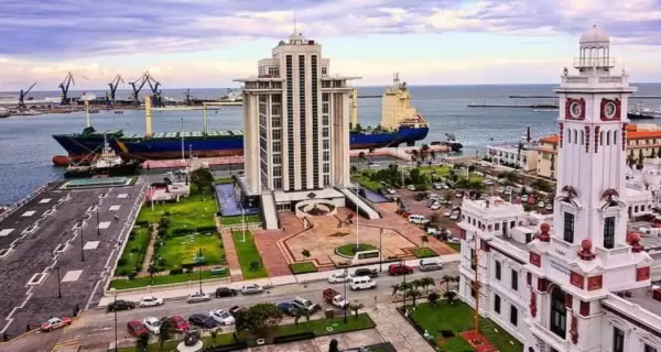 El Puerto de Veracruz combina historia, tradici�n y la energ�a costera de uno de los destinos m�s emblem�ticos de M�xico.