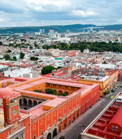 Quer�taro combina historia, arquitectura colonial y tradici�n en uno de los destinos culturales m�s destacados de M�xico.