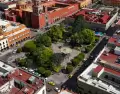 El Jard�n Zenea es uno de los puntos m�s emblem�ticos del centro hist�rico, ideal para disfrutar el ritmo cotidiano de Quer�taro.