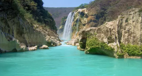 La Huasteca sorprende con r�os color turquesa, cascadas y paisajes naturales que parecen sacados de otro mundo.