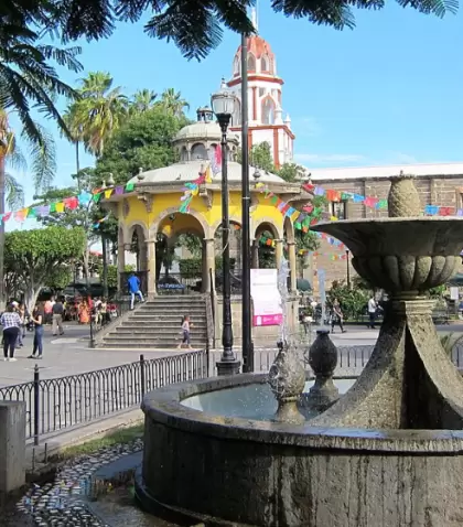 Tlaquepaque combina tradici�n, artesan�as y gastronom�a en un entorno lleno de color y esencia mexicana.